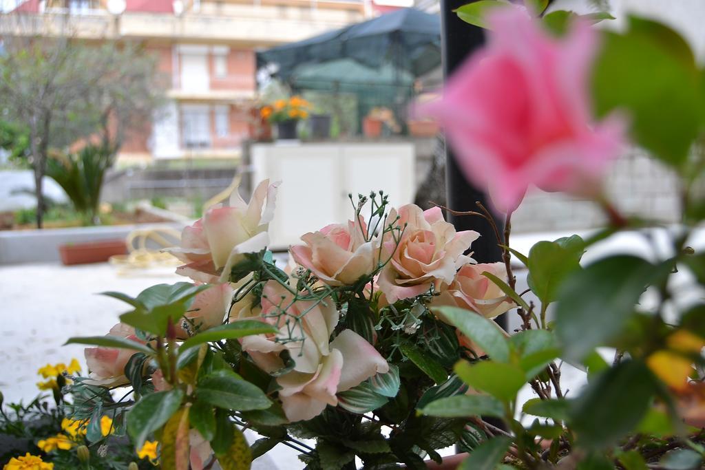 Il Girasole Formia Guesthouse Rooms Buitenkant foto